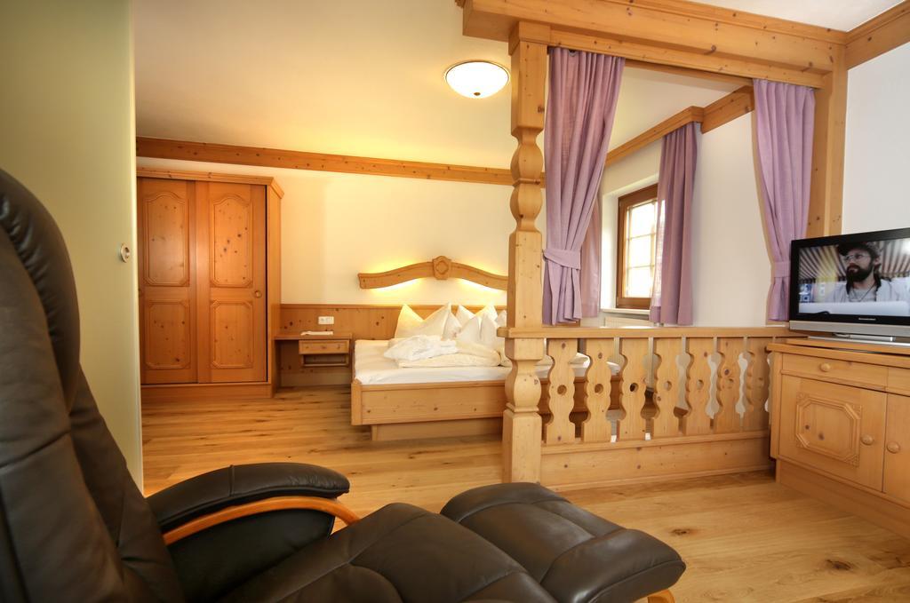 Hotel Weiler - Aktiv & Tradition Obertilliach